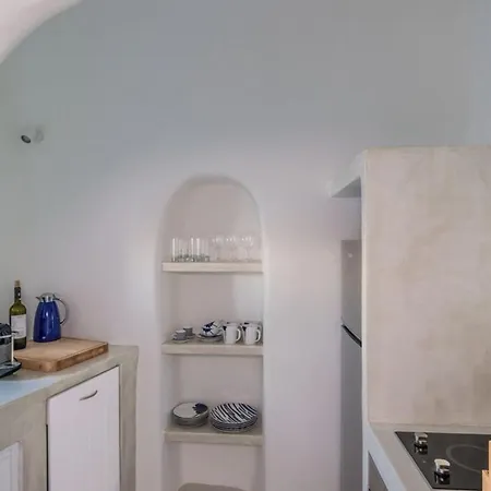 Pina Caldera Villa: Santorini Retreat With Private Pool Villa *