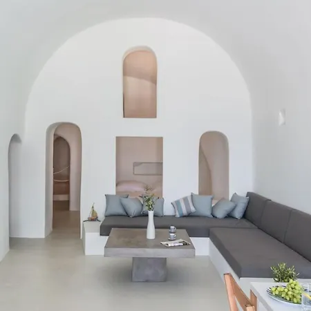Villa Pina Caldera Villa: Santorini Retreat With Private Pool Oia (Santorini)