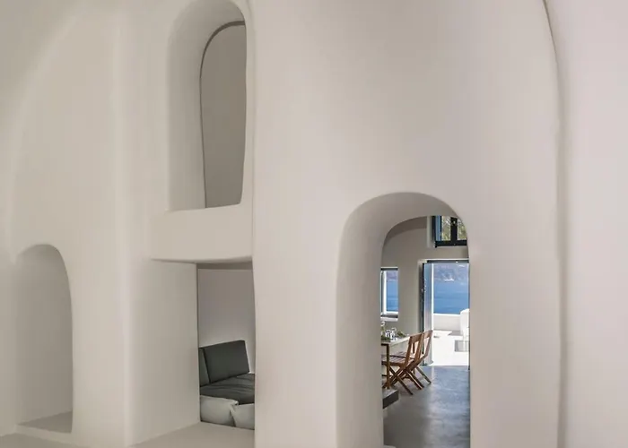 Pina Caldera Villa: Santorini Retreat With Private Pool Villa Oia (Santorini)