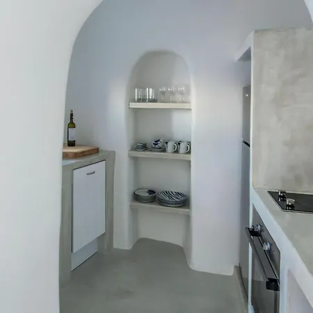 Pina Caldera Villa: Santorini Retreat With Private Pool * Oia (Santorini)