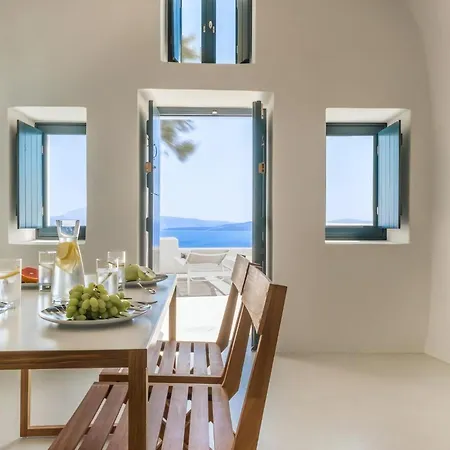 Pina Caldera Villa: Santorini Retreat With Private Pool Villa Oia (Santorini)